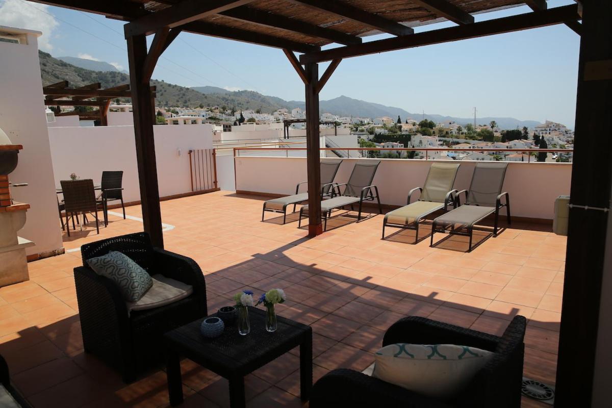 Andaluz Apartments Mar De Nerja Esterno foto