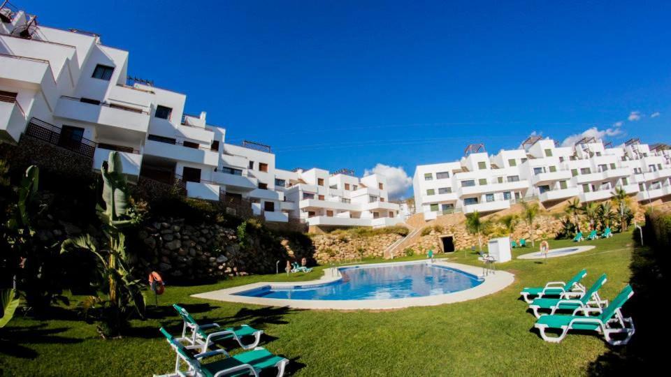 Andaluz Apartments Mar De Nerja Esterno foto